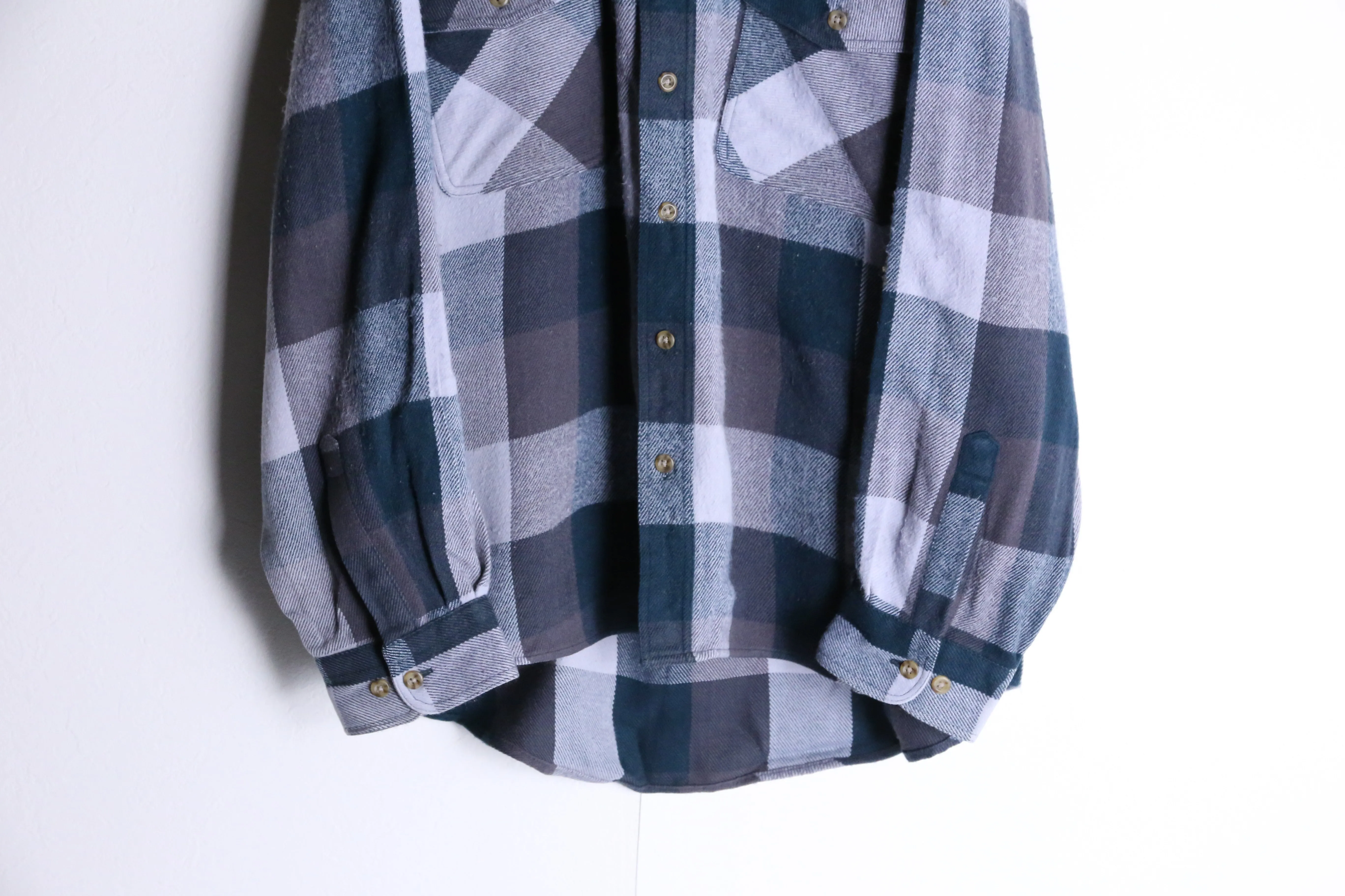 check pattern flannel shirts