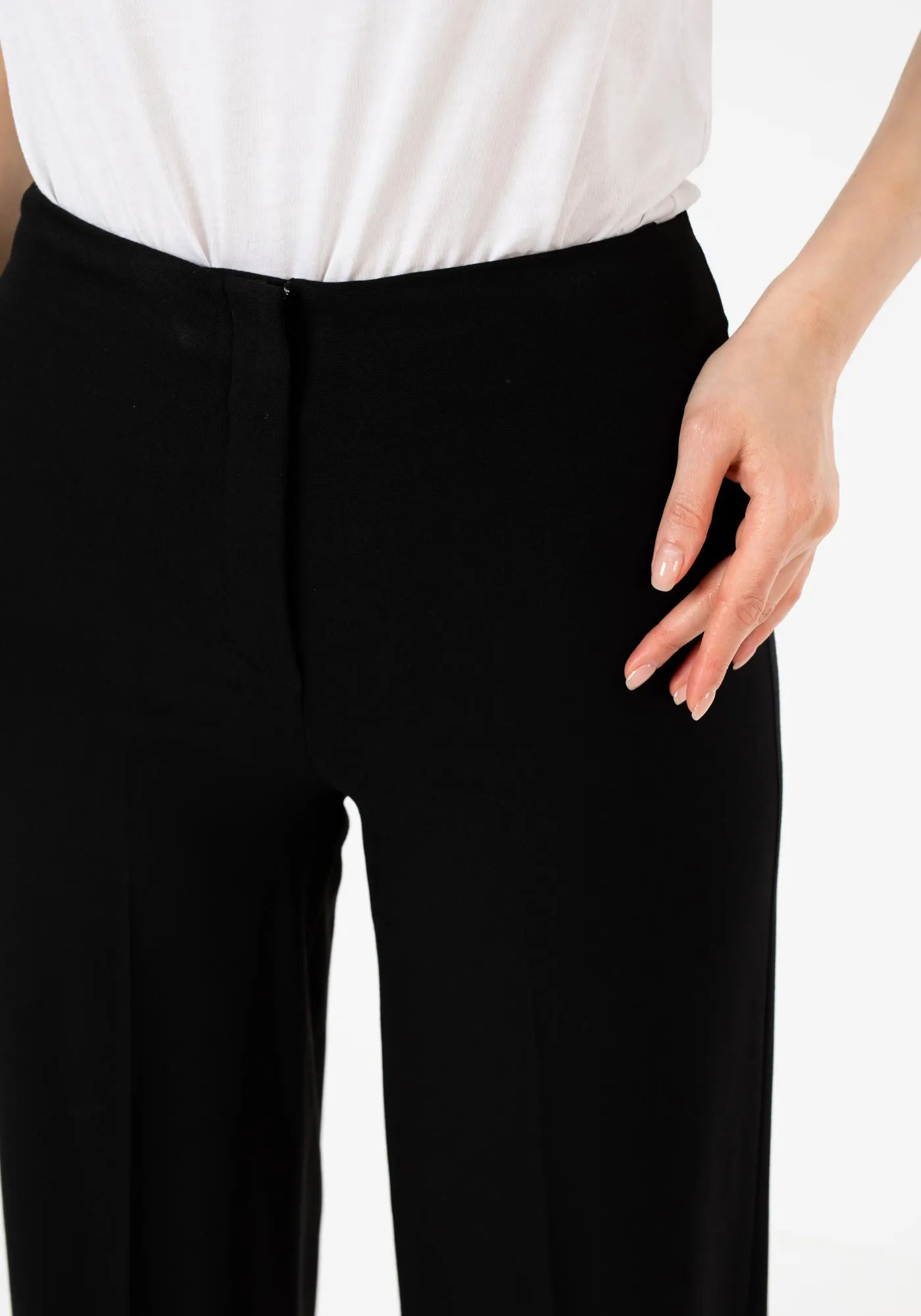 Wide-Leg Pants for a Sleek and Stylish Look